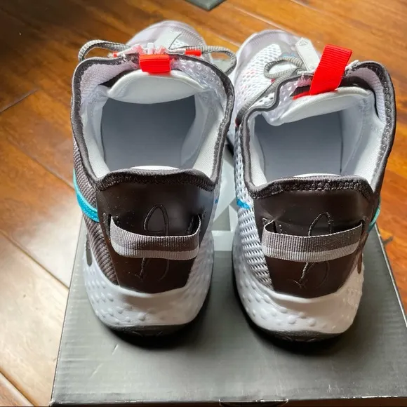 NIKE PG 4 Shoe Football Grey/Laser Blue 8.5 Mens 10 Wmns