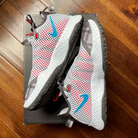 NIKE PG 4 Shoe Football Grey/Laser Blue 8.5 Mens 10 Wmns
