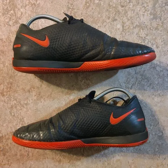 Nike Phantom GT Indoor Soccer Shoes Mens Size 9 Black Red CK8467-060