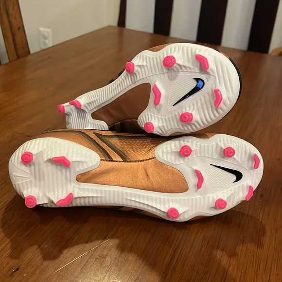 Nike Phantom GT2 Elite FG Soccer Cleats Shoes DR5954 810 Youth 4.5 / Womens 6