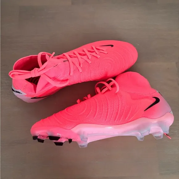 Nike Pink Phantom Luna Elites (Soccer Cleats)