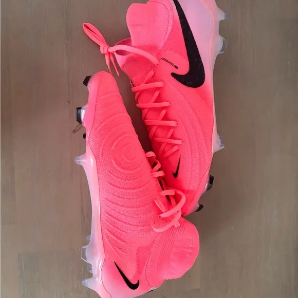 Nike Pink Phantom Luna Elites (Soccer Cleats)
