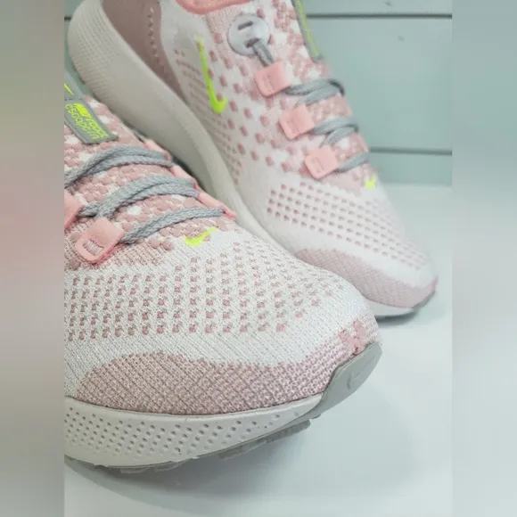 Nike React Escape Run FlyKnit Pink Oxford Volt DC4269-101 Running Shoes size 7.5