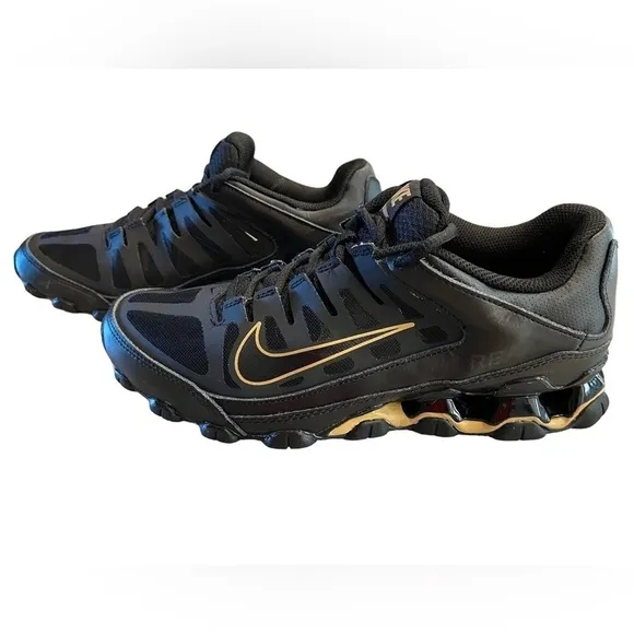 Nike REAX 8 TR Men's 7.5 M Black and Metallic Gold Training Shoes