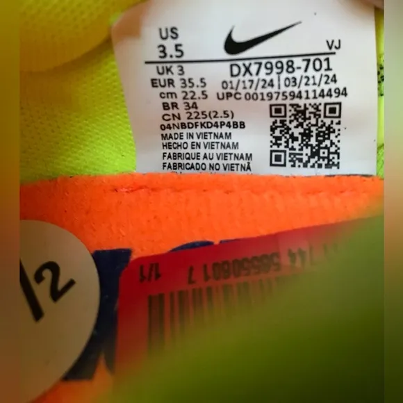 Nike Rival Waffle 6 Road and Cross-Country Racing Shoes
