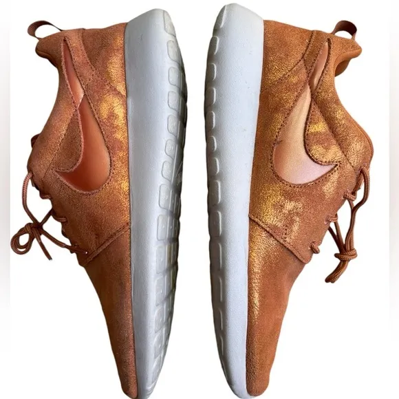 Nike Roshe One Premium Lace Up Athletic Shoes Metallic Tawny Bronze Orange- 7.5