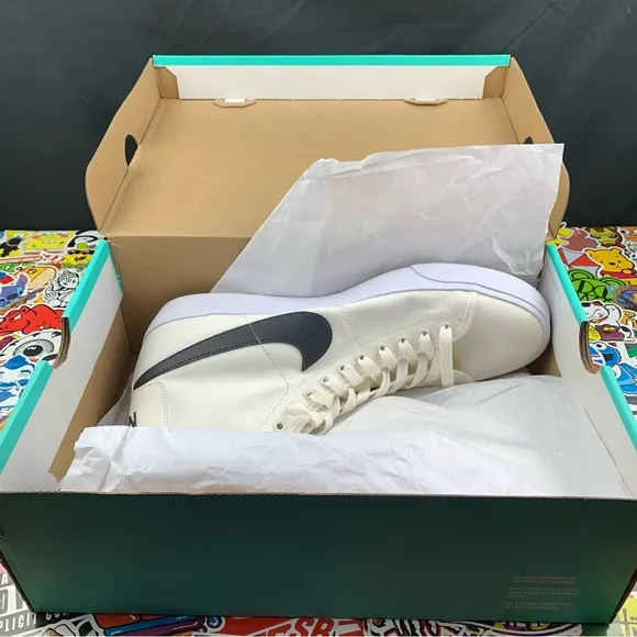 Nike SB Blazer Court Mid White Size 11.5 / 13 Mens