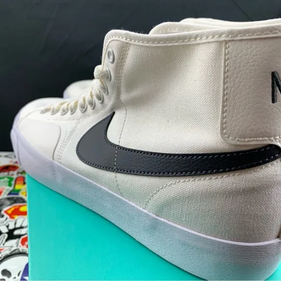 Nike SB Blazer Court Mid White Size 11.5 / 13 Mens