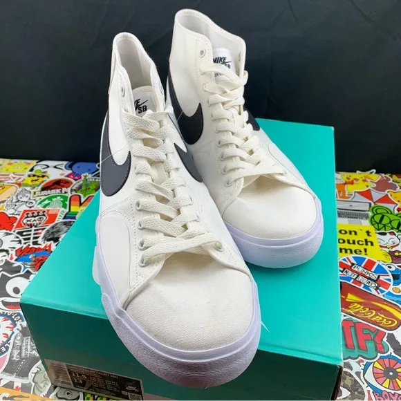 Nike SB Blazer Court Mid White Size 11.5 / 13 Mens