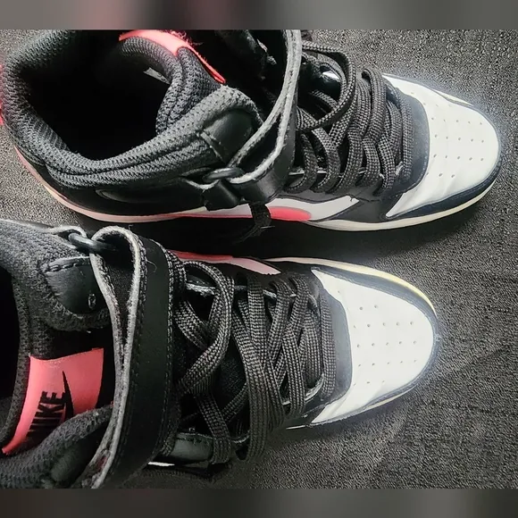 Nike Size 6.5Y Court Borough Mid 2 White Black Pink CD7782-005 Basketball Shoes