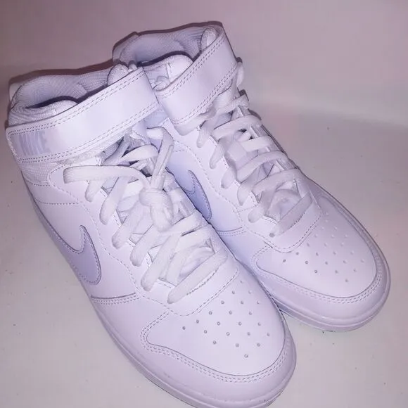 Nike Sneakers Size 5.5 Youth Court Borough Mid 2 GS White Gray Green Kids Shoes