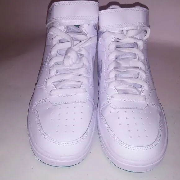 Nike Sneakers Size 5.5 Youth Court Borough Mid 2 GS White Gray Green Kids Shoes