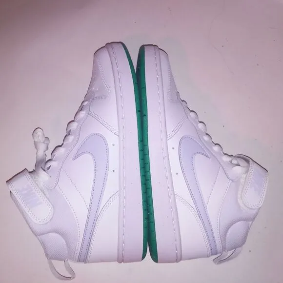 Nike Sneakers Size 5.5 Youth Court Borough Mid 2 GS White Gray Green Kids Shoes