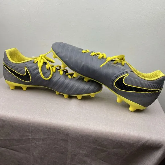 Nike soccer cleats men 9.5 gray lace legend 7 tiempo FG a02597-070 Leather