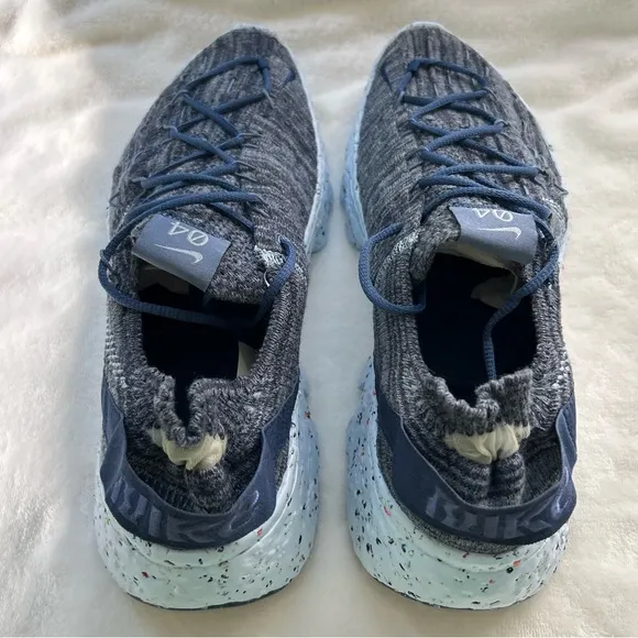 Nike Space Hippie 04 Size‎ 9 Mystic Navy Athletic Sneaker Shoes CZ6398-400