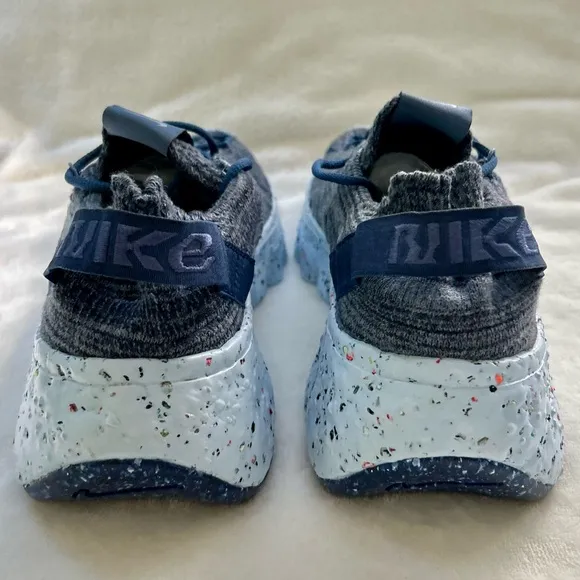 Nike Space Hippie 04 Size‎ 9 Mystic Navy Athletic Sneaker Shoes CZ6398-400