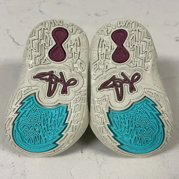 Nike Sue Bird x Kyrie Infinity TD 'Golden Tribute' Toddler Size 2