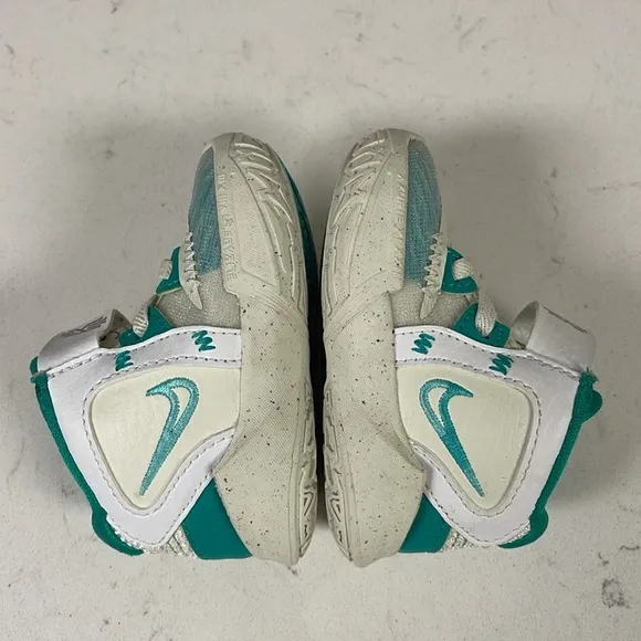 Nike Sue Bird x Kyrie Infinity TD 'Golden Tribute' Toddler Size 2