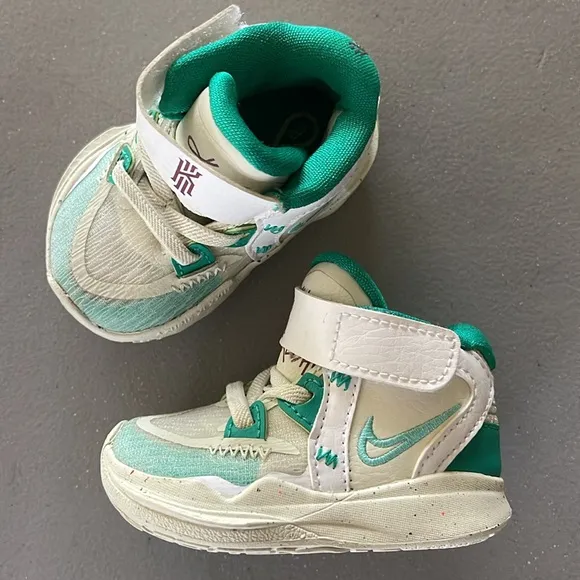 Nike Sue Bird x Kyrie Infinity TD 'Golden Tribute' Toddler Size 2