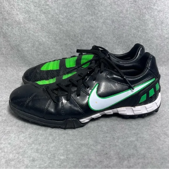 Nike T90 Soccer Cleats Total 90 Black Green 386471-013 Men's Size 7.5 US 2010