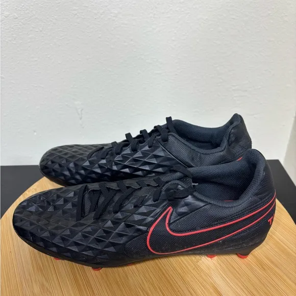 Nike Tiempo Legend 8 Men's Size 8 Club MG Soccer Cleat Black Red AT6107-060