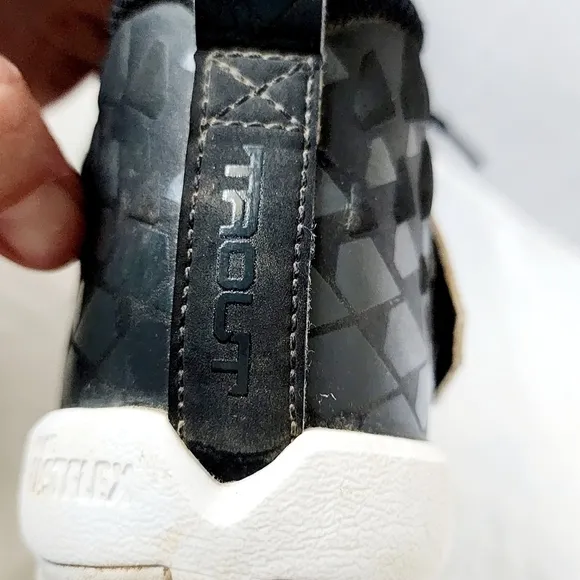 Nike Trout Fastflex Black White Football Cleats 3.5 Youth Athletic Sport Shoes