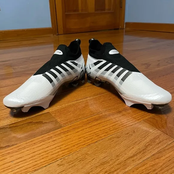 Nike Vapor Edge Elite 360 Black White Football Cleat DQ3558-100 Men's Size 13.5