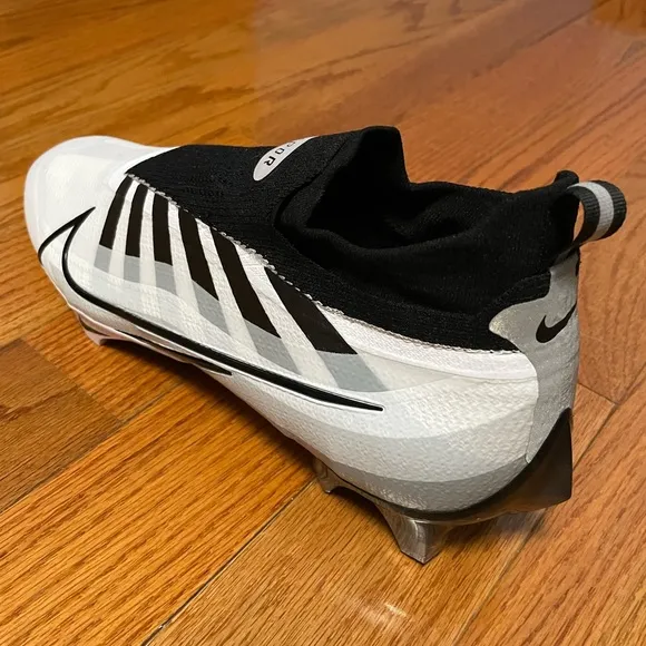Nike Vapor Edge Elite 360 Black White Football Cleat DQ3558-100 Men's Size 13.5