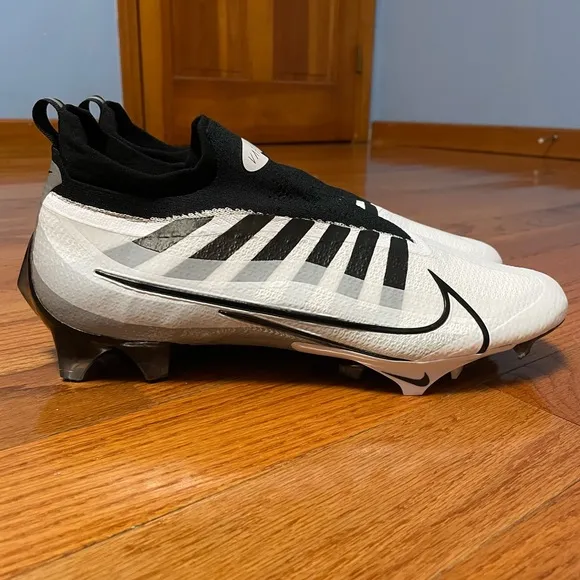 Nike Vapor Edge Elite 360 Black White Football Cleat DQ3558-100 Men's Size 13.5