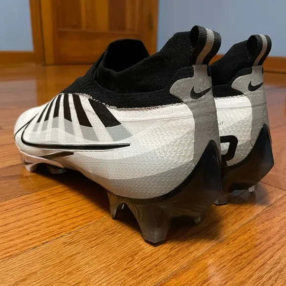Nike Vapor Edge Elite 360 Black White Football Cleat DQ3558-100 Men's Size 13.5