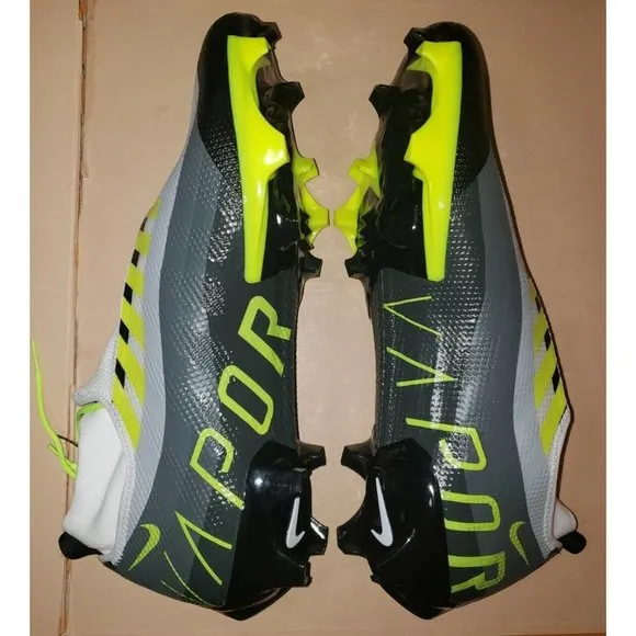 NIKE VAPOR EDGE PRO 360 FOOTBALL CLEATS MEN'S SIZE 15 NEW