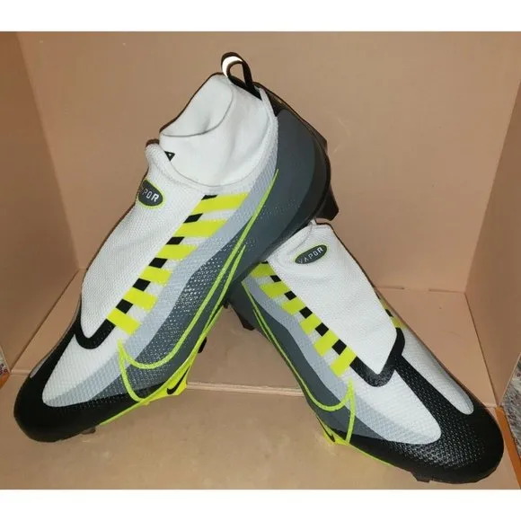 NIKE VAPOR EDGE PRO 360 FOOTBALL CLEATS MEN'S SIZE 15 NEW