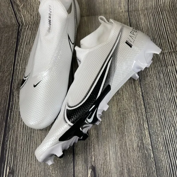 Nike Vapor Edge Pro 360 White/Black Football Cleats Sz 14 AO8277-100
