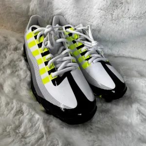 Nike Vapor Edge Shark Size 4.5Y Running Football Cleats Shoes New