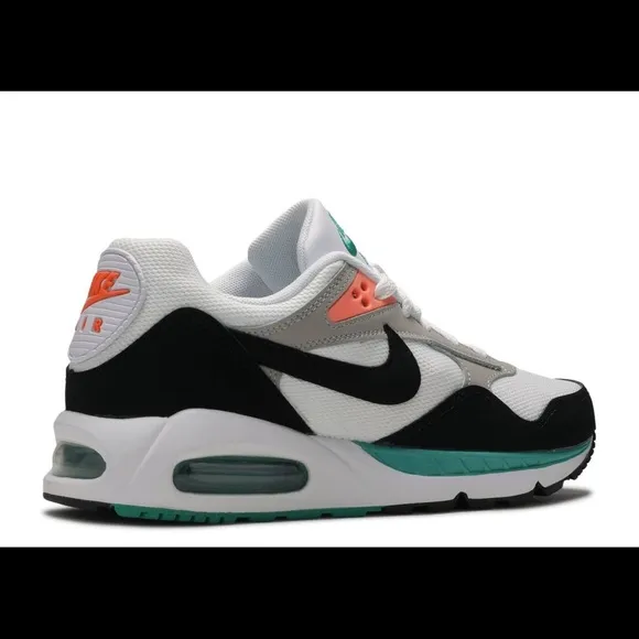 Nike Women's Air Max Correlate Running Shoes mango