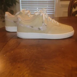 Nike Women's Court Vision Low Beige Pink Camo Shoes Sneakers