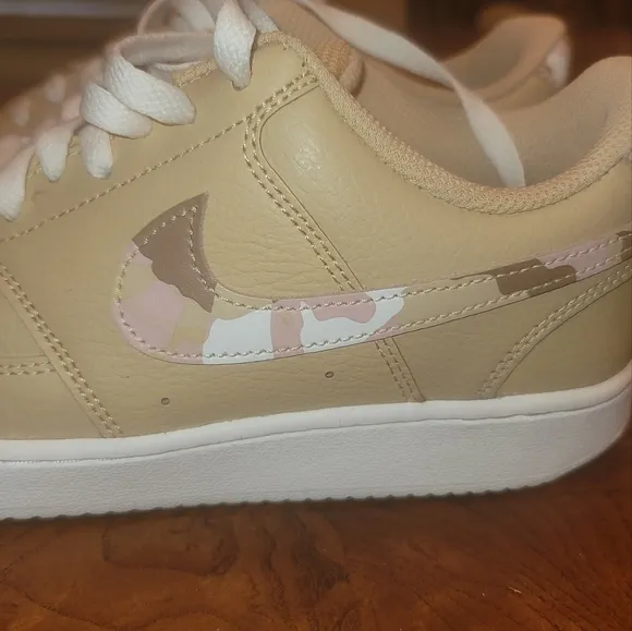 Nike Women's Court Vision Low Beige Pink Camo Shoes Sneakers