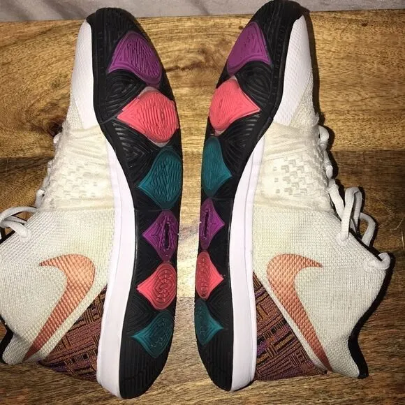 Nike Women's Kyrie Elizabeth Hungry Tennis Lace-up Athletic Shoes Gold/White Siz