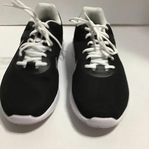Nike Women’s Revolution 6 Next Nature Running Zebra -  PRM Trainers size 11