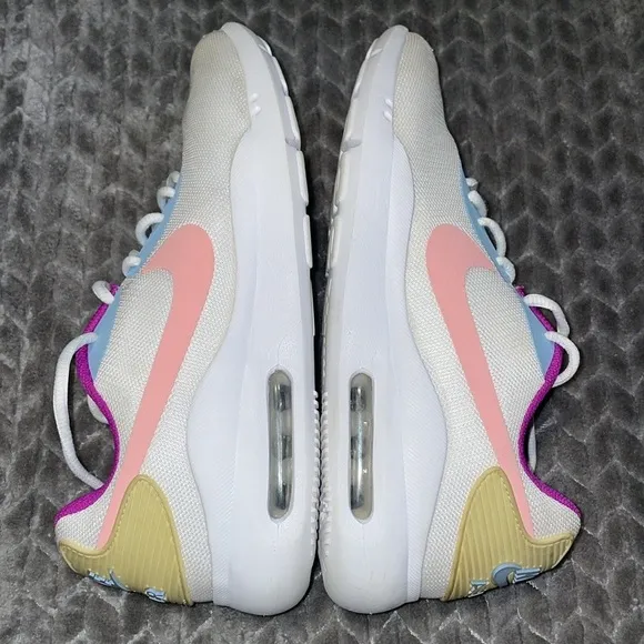 Nike Womens WMNS Air Max Oketo White Marathon Running Shoes/Sneakers AQ2231-104
