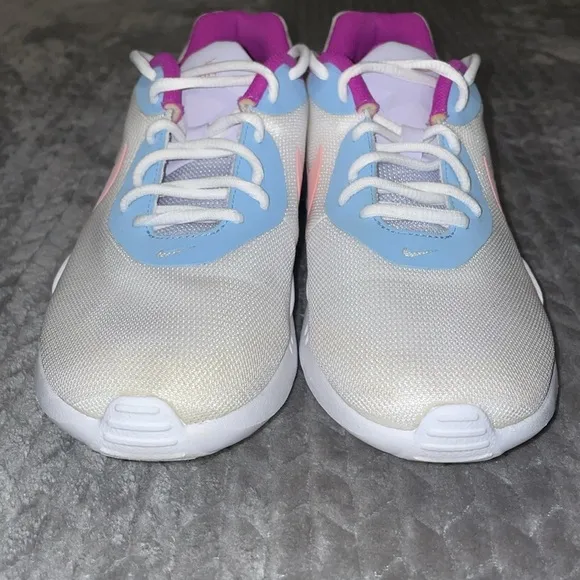 Nike Womens WMNS Air Max Oketo White Marathon Running Shoes/Sneakers AQ2231-104