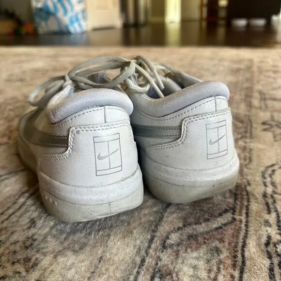 Nike Women's Zoom Court Lite 3 White &amp; Silver Tennis Shoes Women's Size 8.5