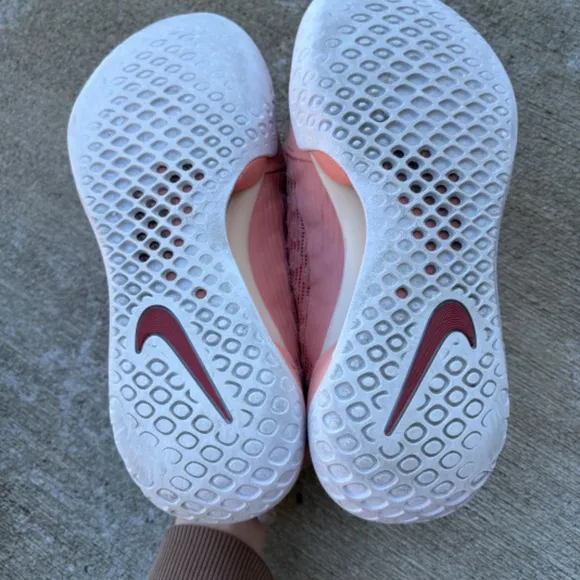 NIKE Zoom Court NXT HC Lt Madder Root Women’s Size 8 Tennis Shoes DH0222…