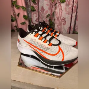 Nike Zoom Pegasus 37 Cleveland Browns Running Shoes CZ5437-100-Men’s Size 6.5