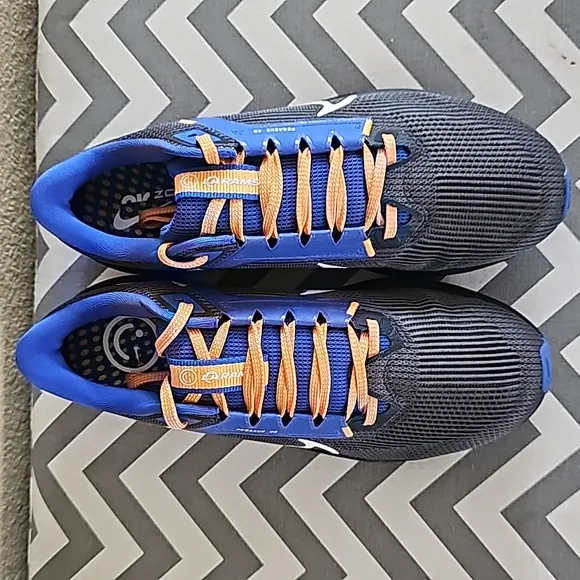 Nike Zoom Pegasus 40 LA Rams men's size 9 womens 10.5 running shoes