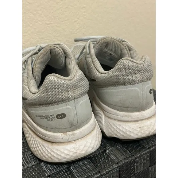 Nike Zoom Winflo Shoes Women’s size 11 Athletic Running Sneakers Gym Workout
