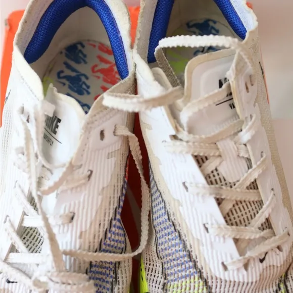 Nike ZoomX Vaporfly Next% 2 White Volt Racer Blue size 7