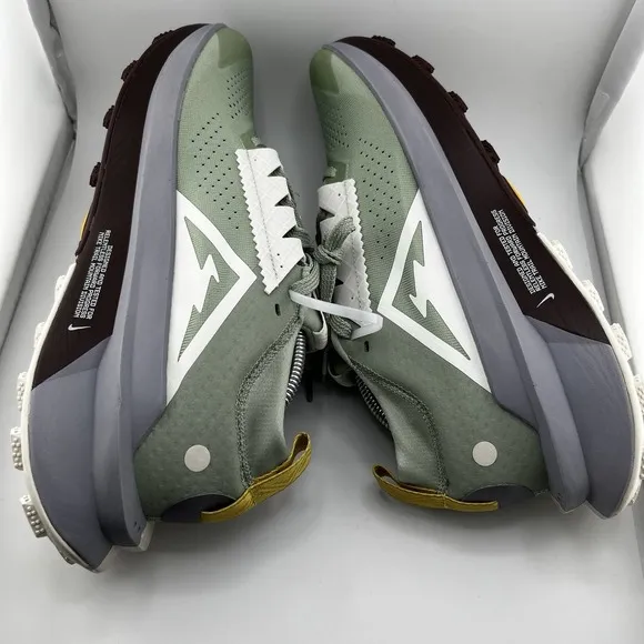 Nike ZoomX Zegama 2 Running Shoes M 10.5 Jade Horizon Phantom Cement FD5190-300