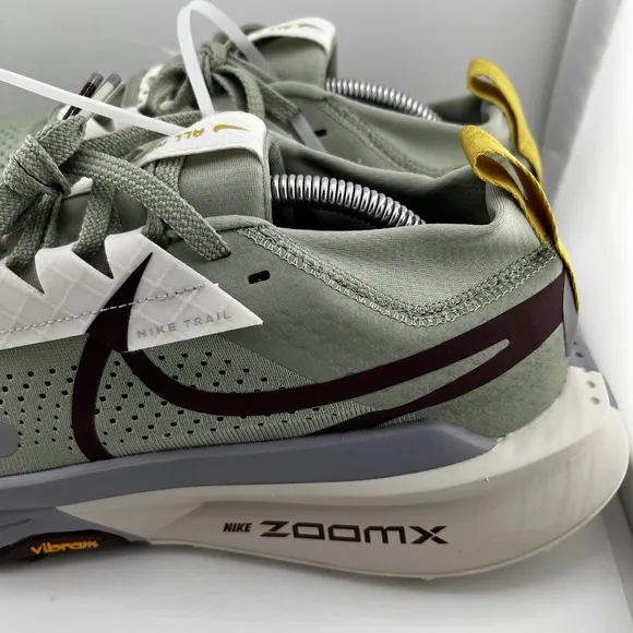 Nike ZoomX Zegama 2 Running Shoes M 10.5 Jade Horizon Phantom Cement FD5190-300