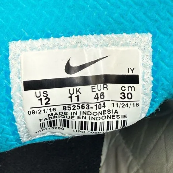 Nike Hypervenom Phelon III IC Soccer Shoes Sky Blue White Black men’s size 12